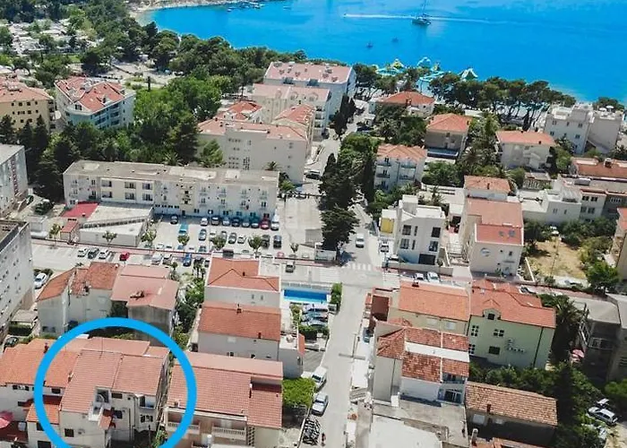 Luxurious Jube Макарска